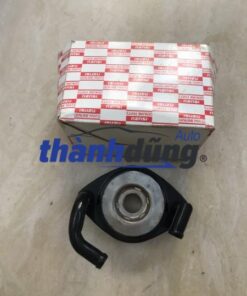 két làm mát nhớt hộp số isuzu dmax 2011