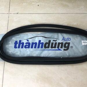 ron cốp hậu toyota fortuner 2009