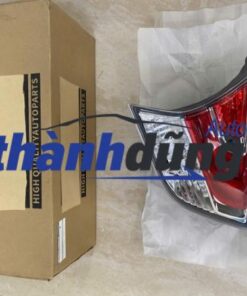 đèn hậu miếng trong nissan xtrail 2018