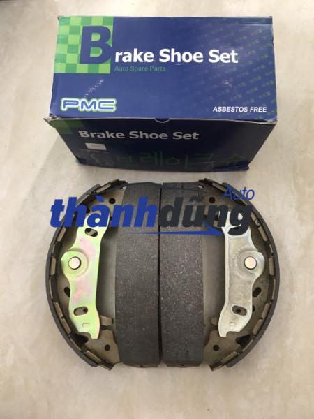 guốc phanh sau kia carnival 2007 | 0k58a2638z