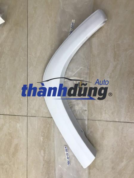 ốp phồng tai xe mitsubishi tirton 2021 | 7420a100frr