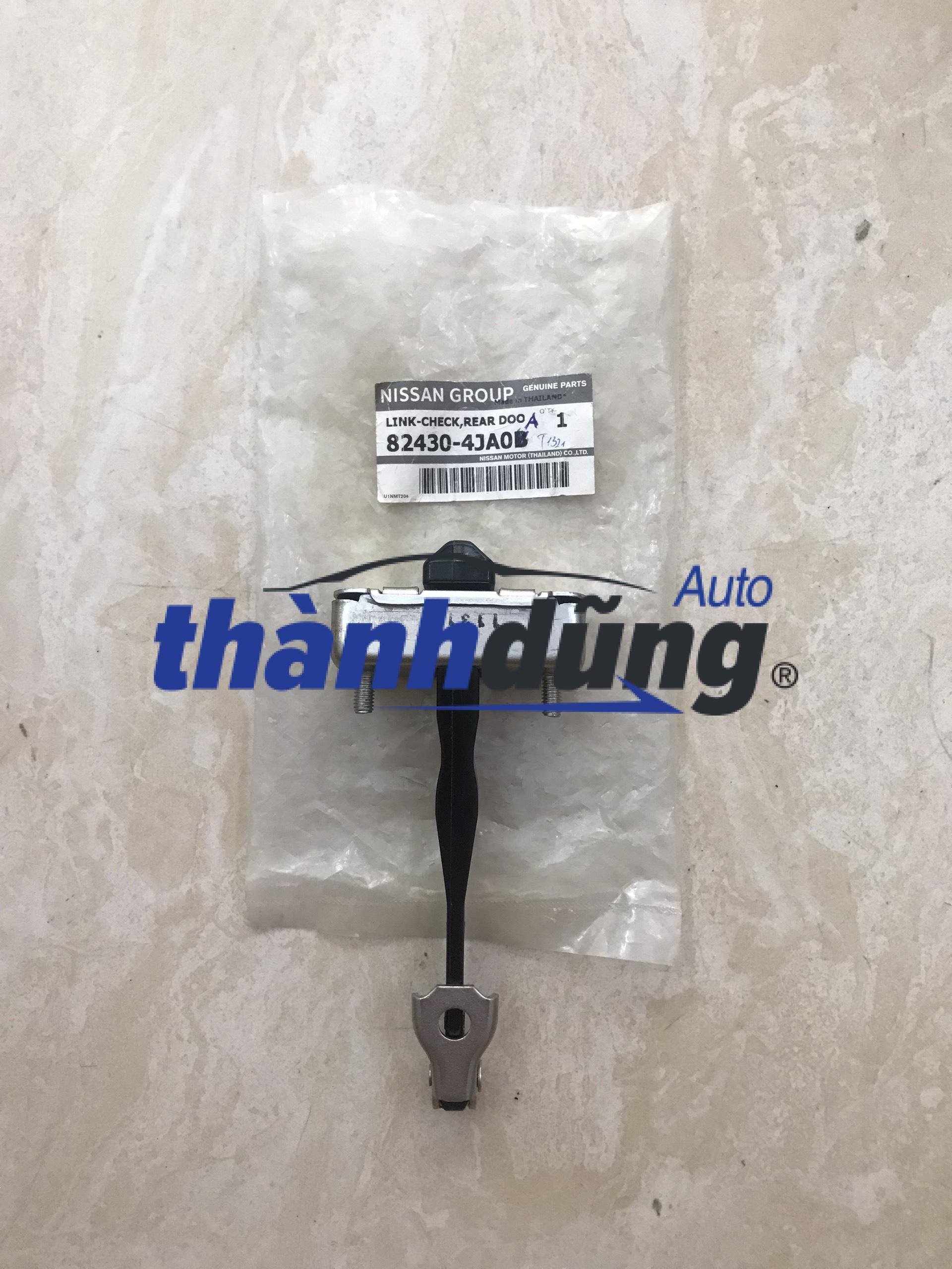 HẠN CHẾ CÁNH CỬA SAU NISSAN PATHFINDER | 824303JA0A