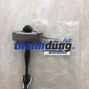 hạn chế cánh cừa sau nissan pathfinder