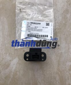 công tắc đi thẳng chevrolet trax 2013-2016 | 95282258