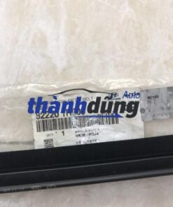 Alternative view of NẸP CHÂN KÍNH TRƯỚC HYUNDAI ACCENT 2015 | 82220-1R000