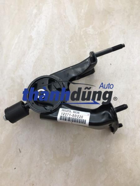 cao su chân máy sau toyota altis 2011 | 123710d220