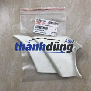 ốp hướng gió trên phụ isuzu npr90 | 8980365203