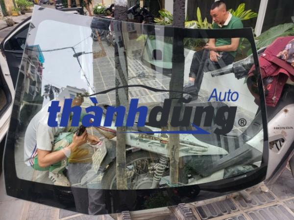 KÍNH CHẮN GIÓ TRƯỚC TOYOTA YARIS 2014-2020 | 561010-D380