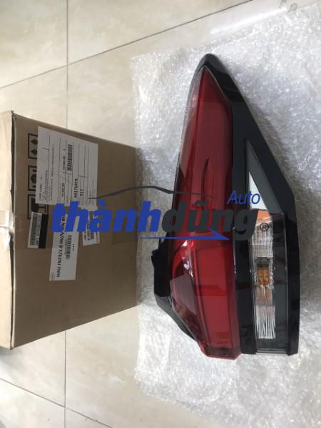 đèn hậu phụ toyota innova cross | 81550vt050
