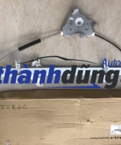 COMPA LÊN KÍNH TRƯỚC PHỤ HYUNDAI STAREX 2007 | 824044A010