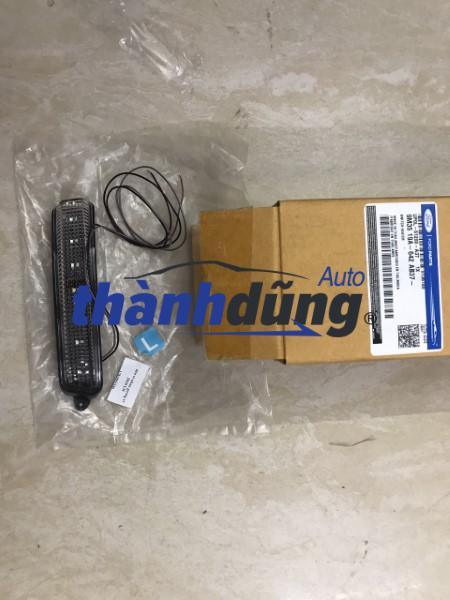 đèn xi nhan gương phụ ford everest 2011 | uw6b51130