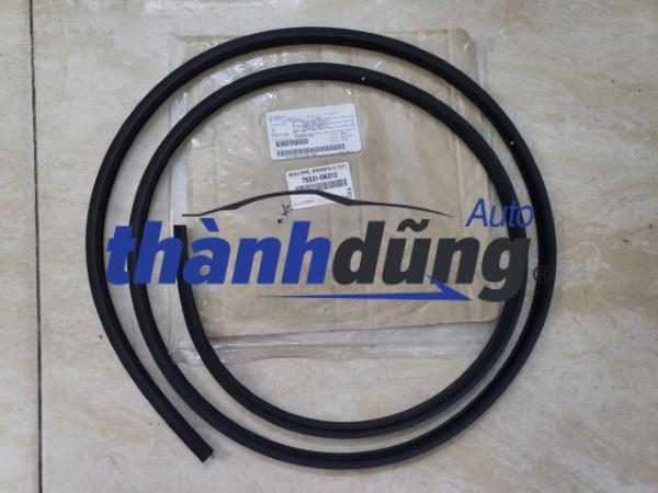 GIOĂNG KÍNH CHẮN GIÓ TRƯỚC TOYOTA HILUX 2005 | 755310K010