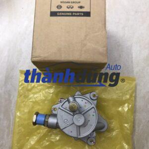 bơm chân không xe nissan navara | 146507t411