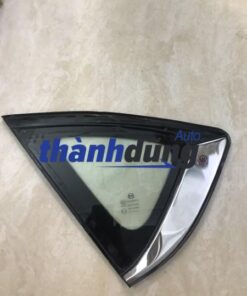 Alternative view of KÍNH TAM GIÁC HÔNG SAU PHỤ MAZDA CX5 | KB7W62950