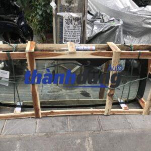 kính cốp hậu toyota hiace 2005 | 6810526080