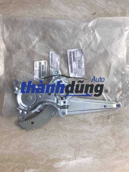 compa nâng kính sau phải toyota vios 2020 | 698030d230