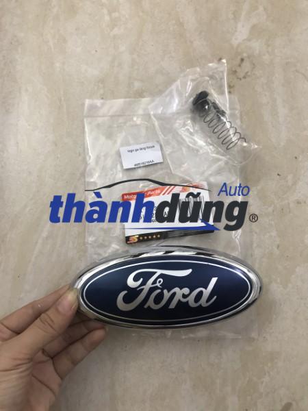 biểu tượng mặt ca lăng ford focus | 4m518216aa