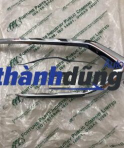 nẹp mạ đèn gầm phải mitsubishi mirage 2018 | 6402a392