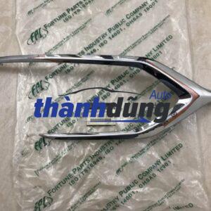 nẹp mạ đèn gầm phải mitsubishi mirage 2018 | 6402a392