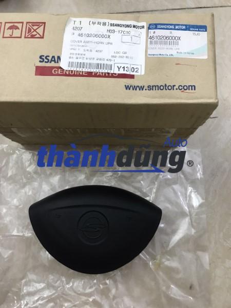 nắp đậy vô lăng ssangyong korando 2003 | 4610206000