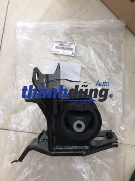 chân máy hộp số sàn toyota yaris 2018 | 123720y251