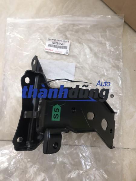 CHÂN MÁY HỘP SỐ SÀN TOYOTA YARIS 2018 | 123720Y251 - Ảnh 2