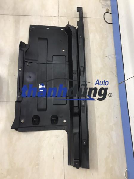 CHẮN BÙN GẦM MÁY XE AUDI Q5 2016 | 8R0825207C - Ảnh 2