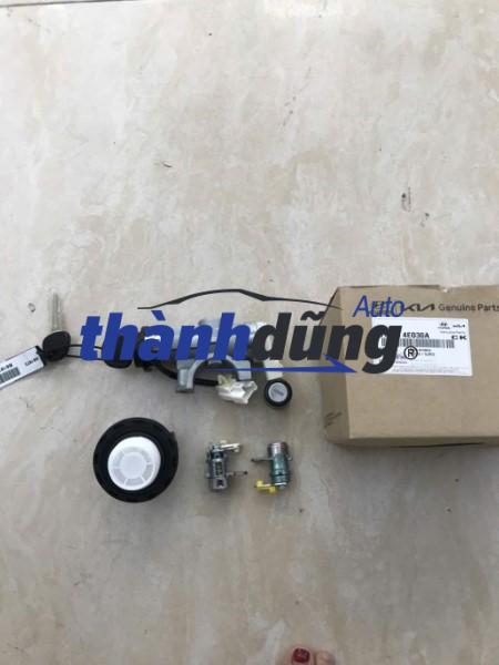 BỘ KHÓA ĐIỆN CÁNH CỬA KIA K200 | 819054E030