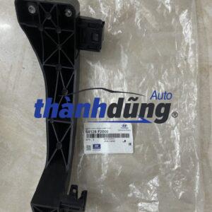 TAI CÀI ĐÈN PHA PHỤ HYUNDAI ELANTRA 2019 | 64128-F2000