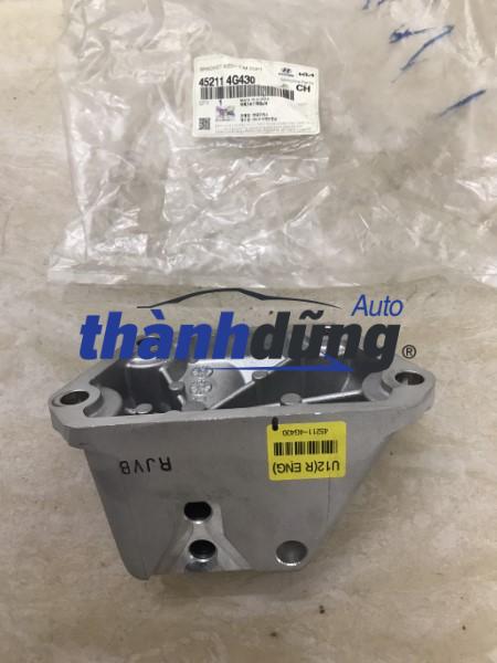 BÁT BẮT CHÂN MÁY HỘP SỐ KIA SEDONA 2022 | 45211-4G430