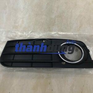 ỐP ĐÈN SƯƠNG MÙ PHỤ AUDI A4 2010 | 8KD807681