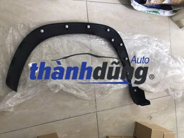 VIỀN CUA LỐP TRƯỚC PHẢI TOYOTA CROSS | 75601-0A010