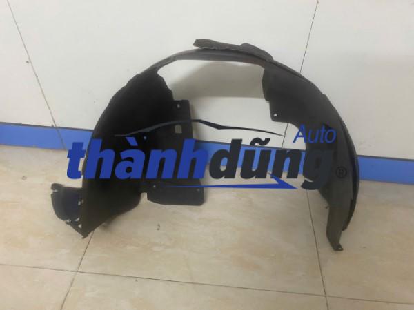 LÒNG DÈ CHẮN BÙN TRƯỚC PHẢI CHEVROLET TRAX | 95142652