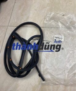 GIOĂNG CÁNH CỬA KIA SORENTO 2015 | 831402P002