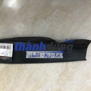 NHỰA CHẮN ĐẦU LÒNG DÈ MITSUBISHI PAJERO | 6405A078