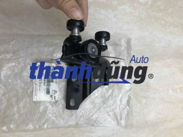 BI TRƯỢT CỬA LÙA TRÊN XE HYUNDAI SOLATI 2017 | 81470-59000