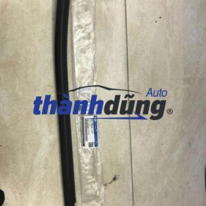 NẸP CHÂN KÍNH SAU PHẢI XE FORD RANGER | AB3Z2625554F