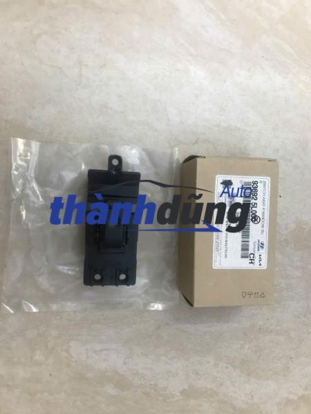 CÔNG TẮC LÊN KÍNH HYUNDAI HD78 | 936925L000
