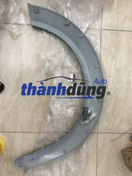 ỐP CUA LỐP TRƯỚC MITSUBISHI TRITON 2015 | 7407A152