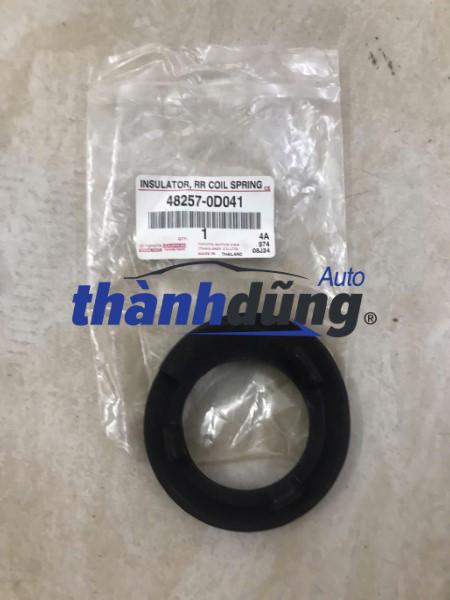 ĐỆM LÒ XO PHUỘC NHÚN SAU TOYOTA YARIS 2018 | 482570D041