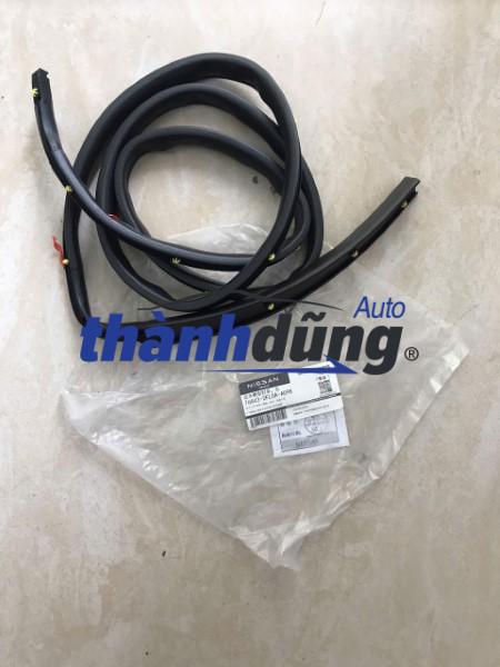 RON CHẠY NÓC XE NISSAN QASHQAI 2010 | 768432FL0AA098