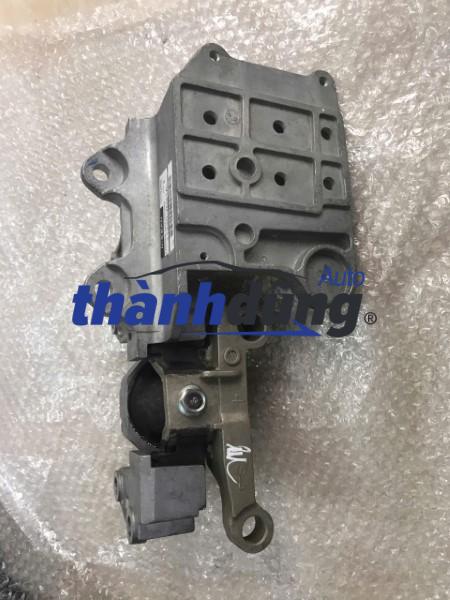 CAO SU CHÂN MÁY TRƯỚC NISSAN QASHQAI 2013 | 11220JD21A