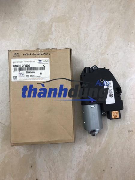 MÔ TƠ CỬA SỔ TRỜI XE KIA SEDONA 2015 | 816312P500