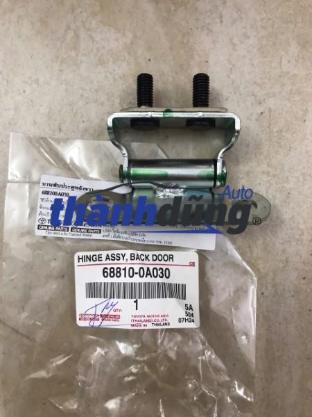 BẢN LỀ CỐP HẬU TOYOTA COROLLA CROSS 2022 | 688100A030