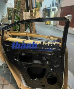 CÁNH CỬA SAU XE TOYOTA CAMRY 2018 | 67003-06190
