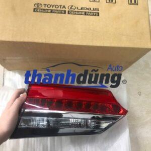 ĐÈN HẬU MIẾNG TRONG TRÁI TOYOTA ALTIS | 8159002A70