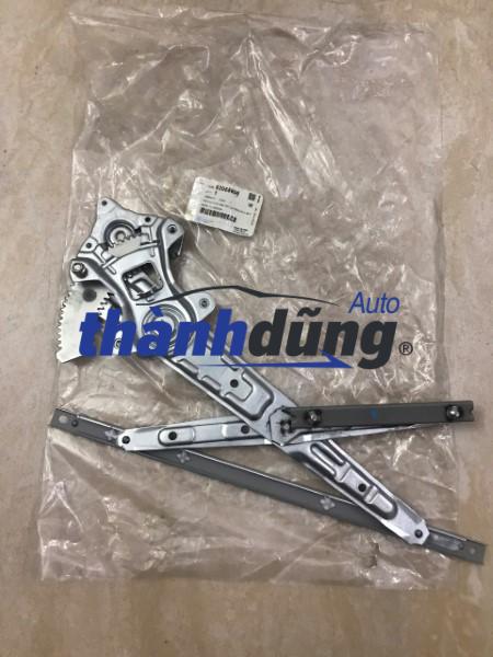 COMPA LÊN KÍNH XE CHEVROLET TRAILBLAZER 2015 | 52055600