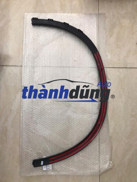 ỐP CUA LỐP BÁNH TRƯỚC XE MERCEDES GLC300 2020 | 253885062