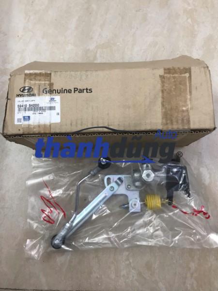 VAN CHIA DẦU PHANH HYUNDAI HD72 D4DD | 594105H200