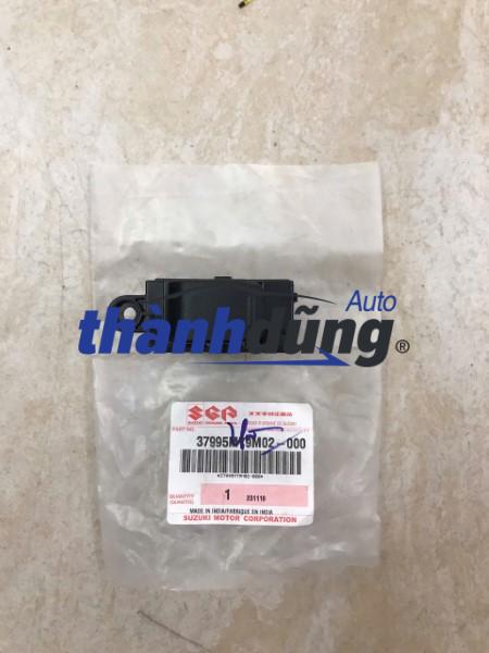CÔNG TẮC LÊN KÍNH SAU PHỤ SUZUKI SWIFT | 37995-71L00